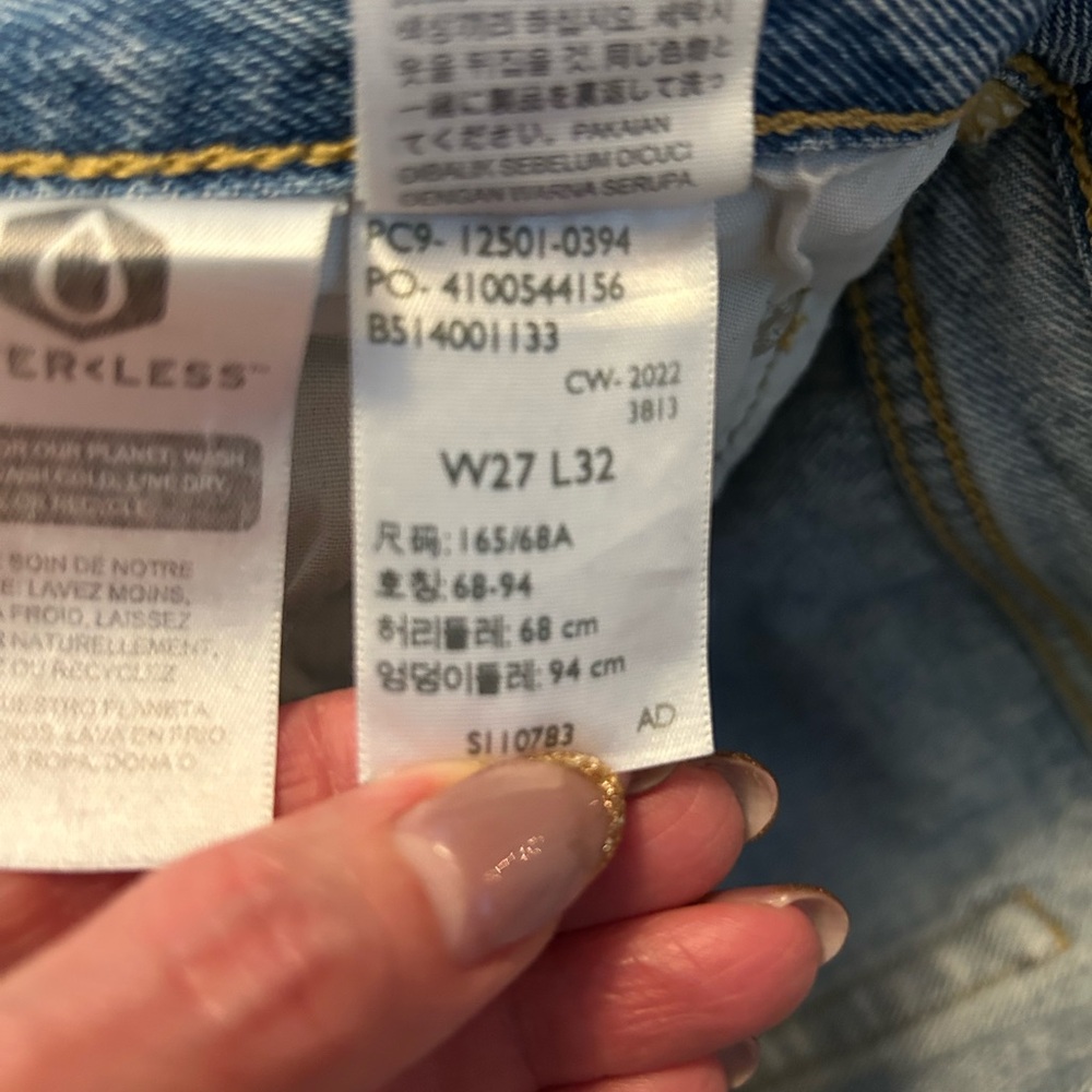 Levi’s 501 Original Fit Women’s Jeans - Picture 14 of 14